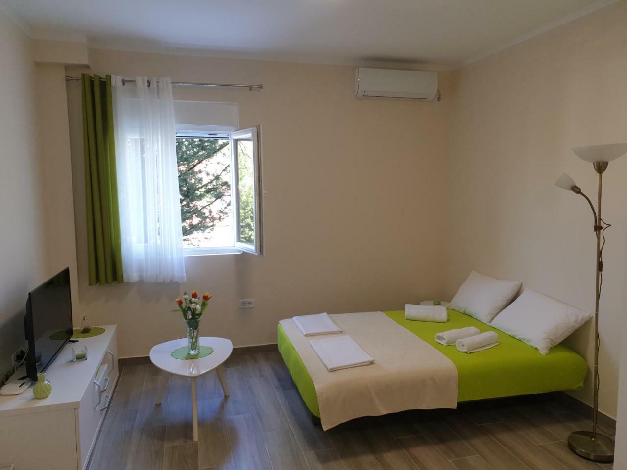 Apartments Jadran Tivat Exterior foto