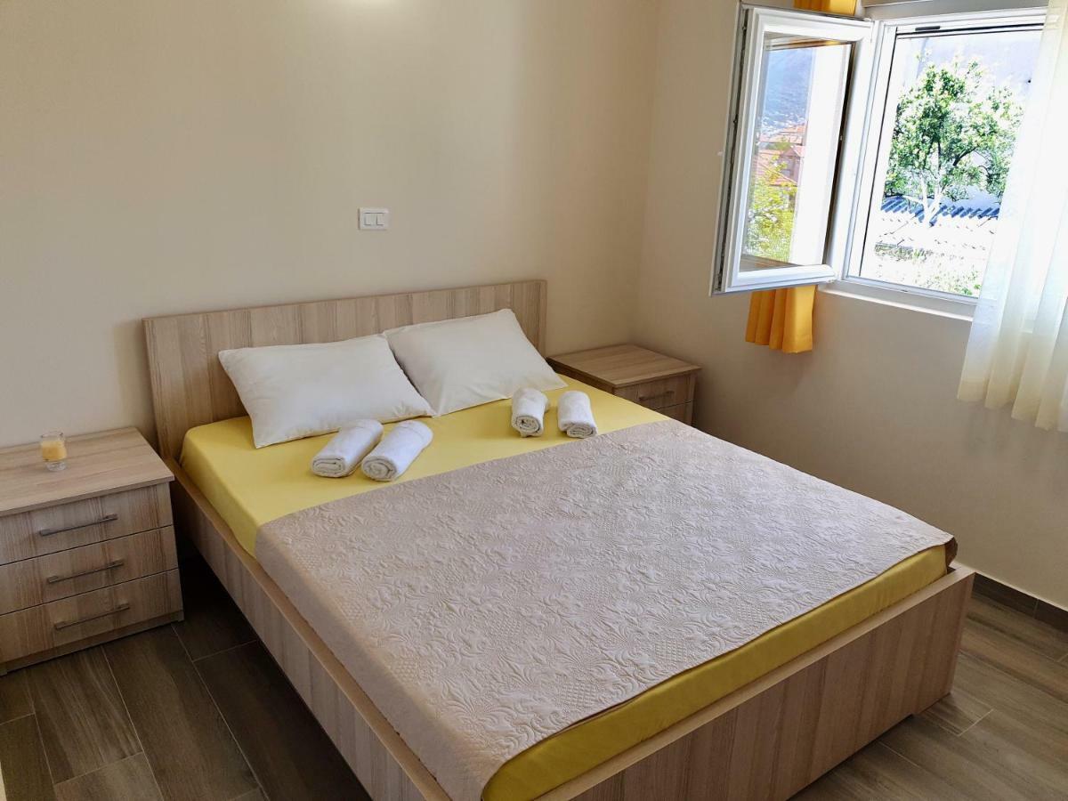 Apartments Jadran Tivat Exterior foto